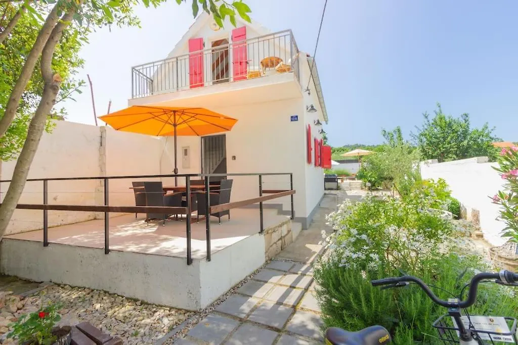 Villa Kuca Za Odmor Laurus S Bazenom à Kukljica 0*,  Croatie